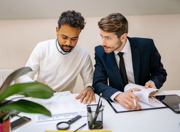 Responsable de communication à l'international. Maîtrise de l'anglais. à Nantes